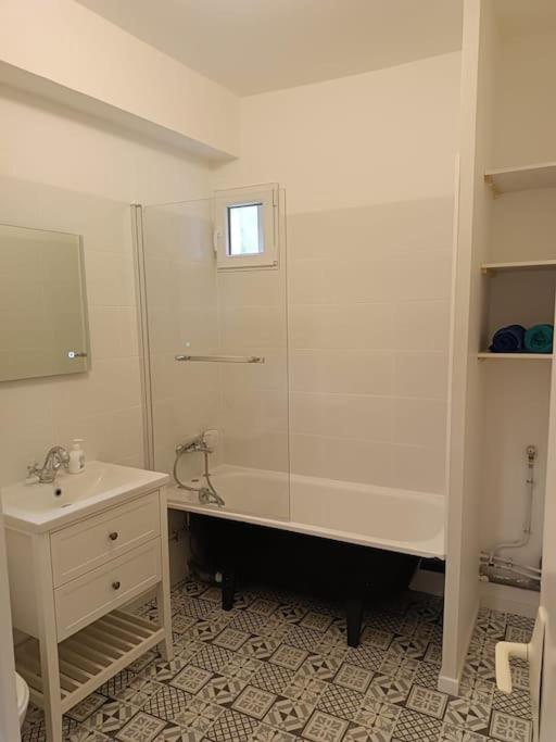 La Garconniere De Gege Apartment *